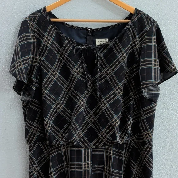 Unique Vintage Keyhole Front Tie Blue Plaid Midi Dress - Picture 2 of 7